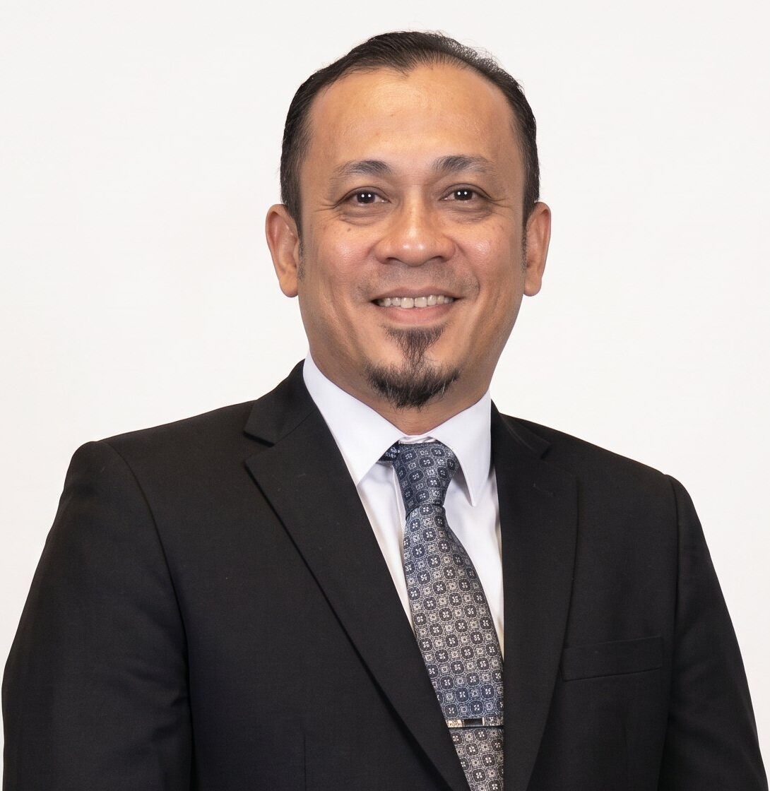 DR IZWAN